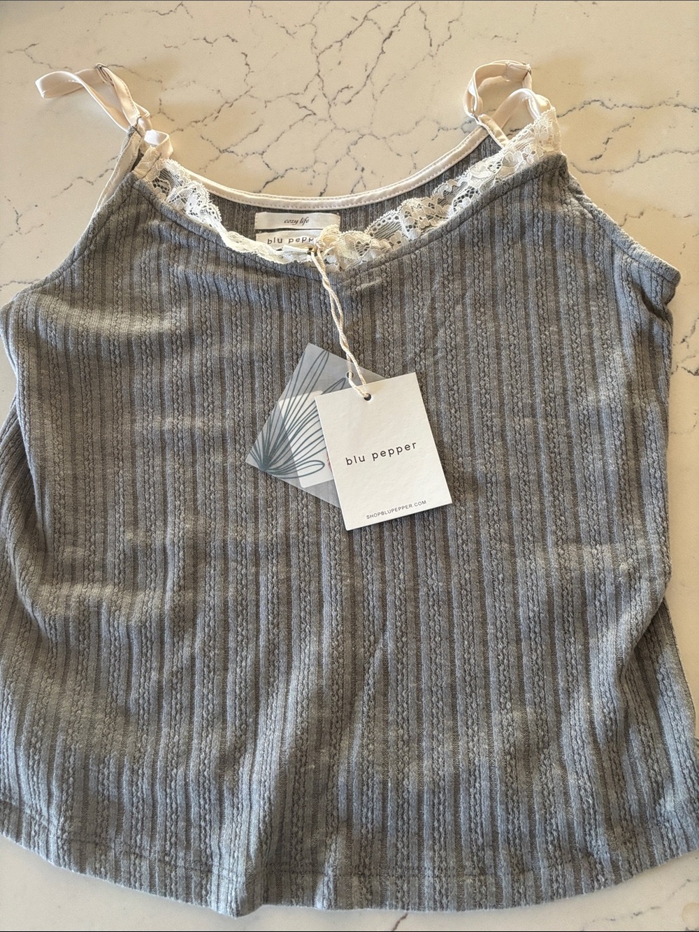 Blu Pepper Gray Ribbed Lace-Trim Cami with Adjustable Straps Medium NWT